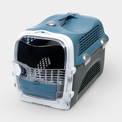 Cat Carriers & Travel